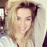 6686体育官网铜牌作者Megan